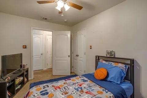Townhouse for rent at 203 Robin St, Crowley, TX 76036