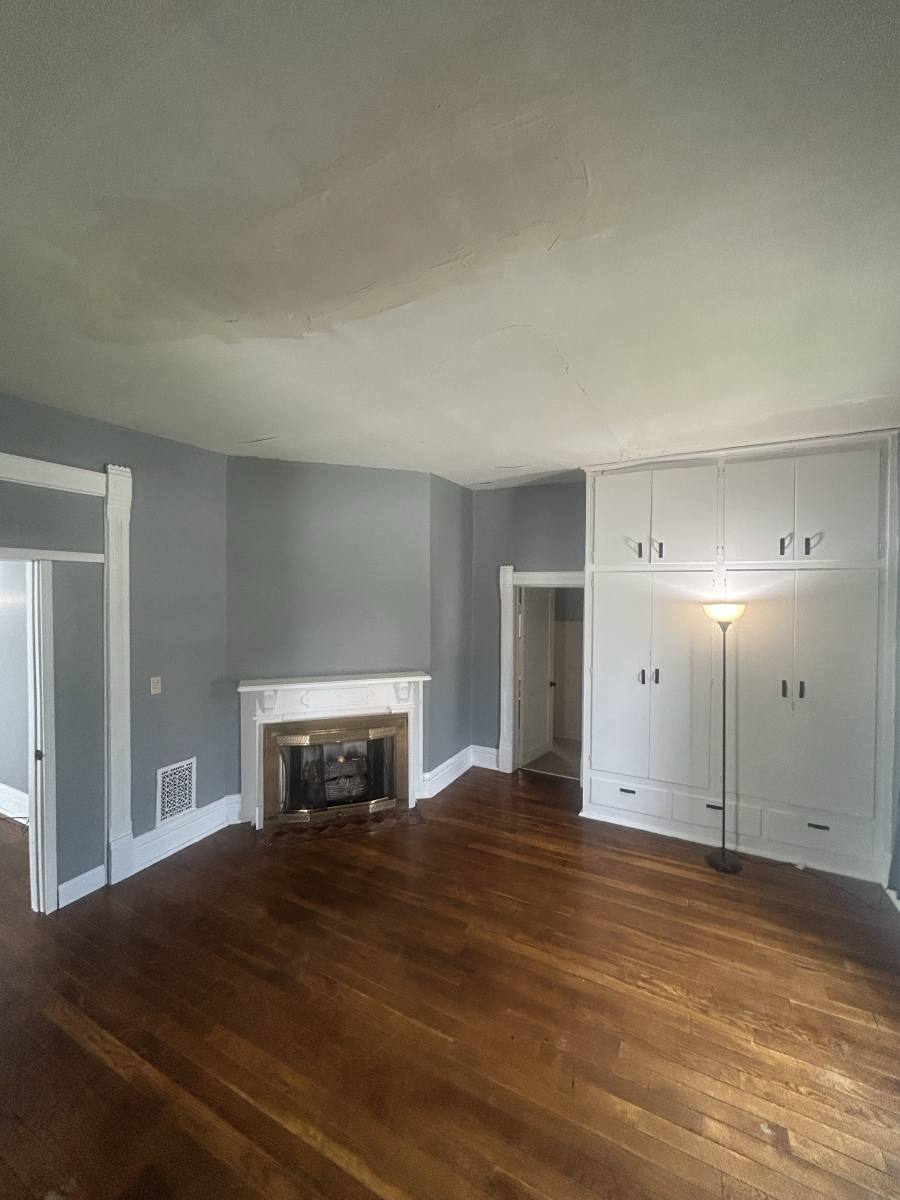 Apartment for rent at 409 W Mulberry St #1, Kokomo, IN 46901