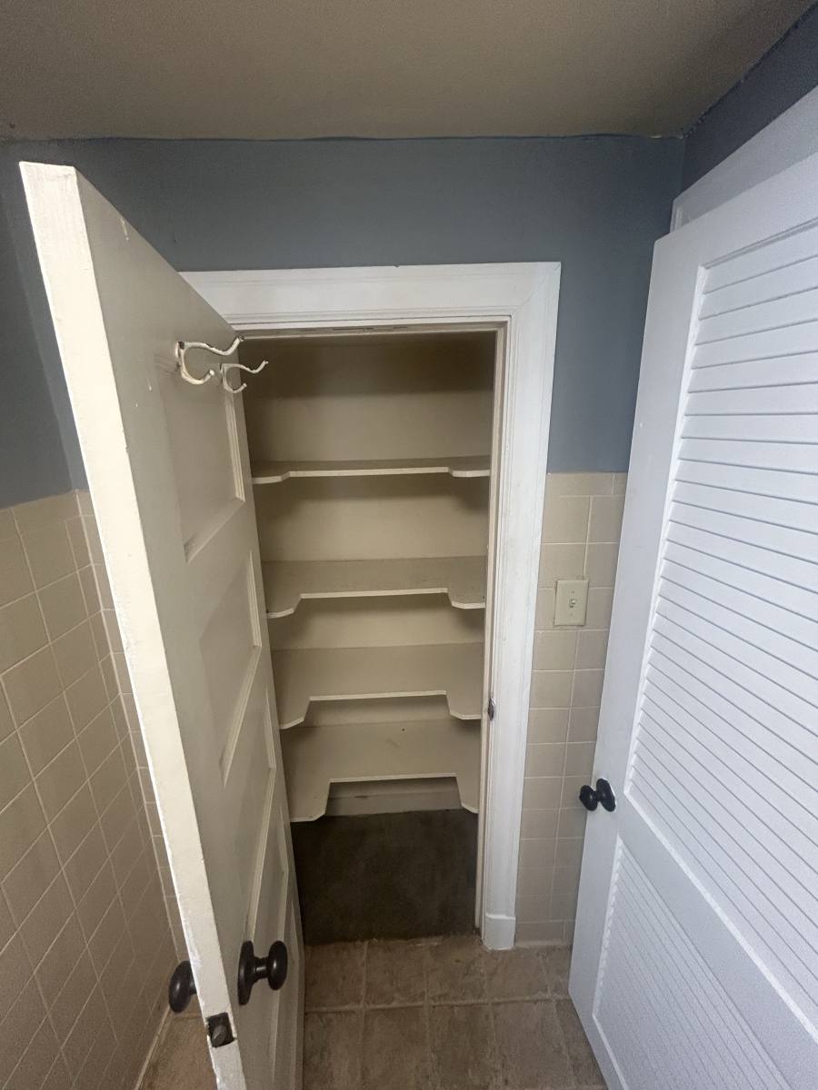 Apartment for rent at 409 W Mulberry St #1, Kokomo, IN 46901