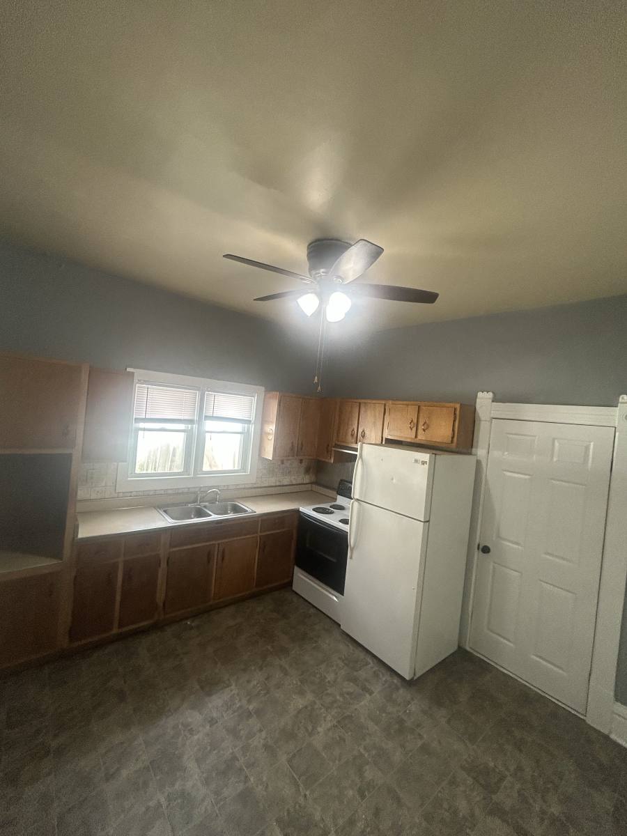 Apartment for rent at 409 W Mulberry St #1, Kokomo, IN 46901