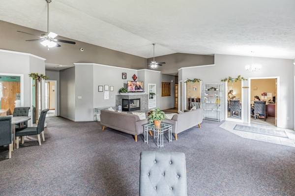 Apartment for rent at The Pines at Q Plaza, 8633 Q Plaza, Omaha, NE 68127