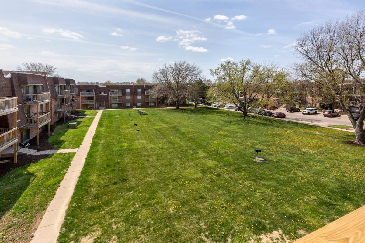 Apartment for rent at The Pines at Q Plaza, 8633 Q Plaza, Omaha, NE 68127