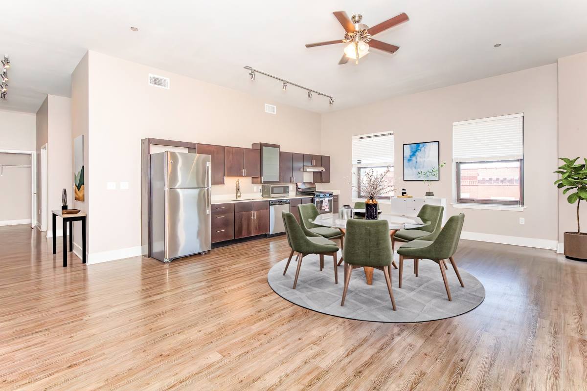Apartment for rent at Heer's Luxury Living, 138 Park Central Square, Springfield, MO 65806