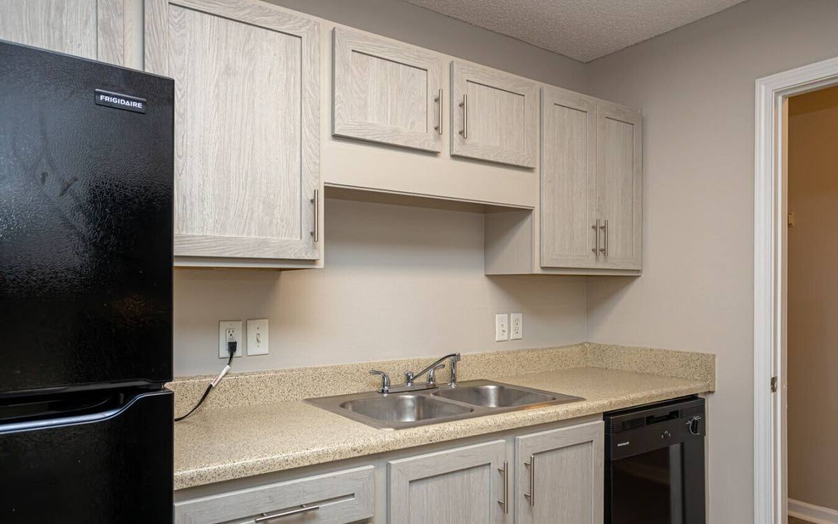 Apartment for rent at Hampton House, 4401 Beatline Rd, Long Beach, MS 39560
