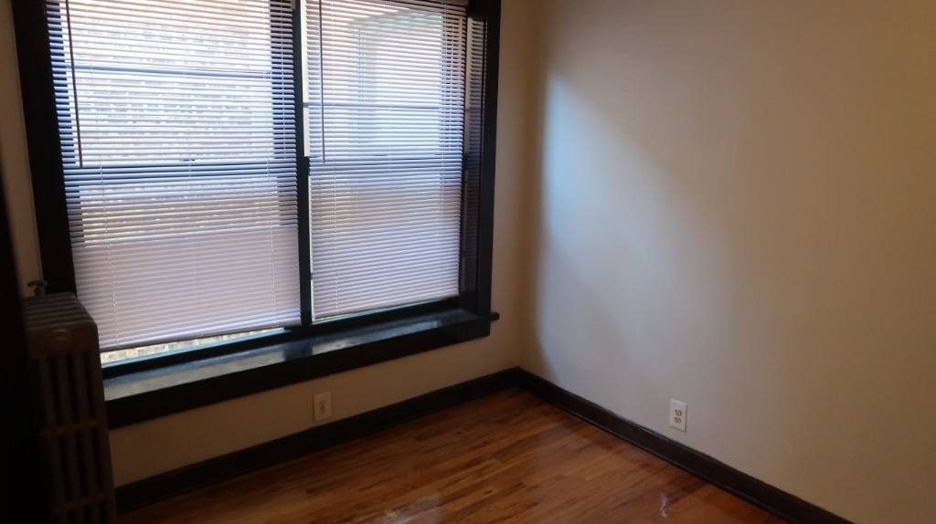 Apartment for rent at 846 W Montrose, Chicago, IL 60626