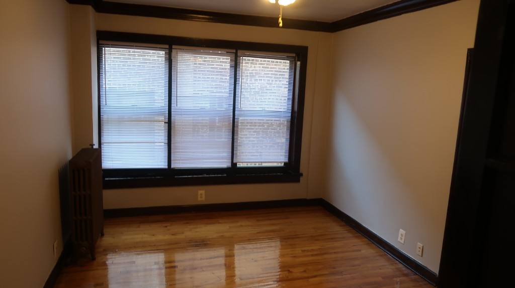 Apartment for rent at 846 W Montrose, Chicago, IL 60626