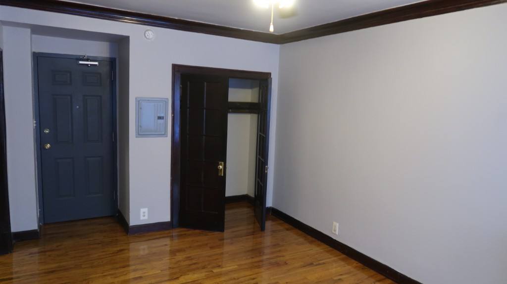 Apartment for rent at 846 W Montrose, Chicago, IL 60626