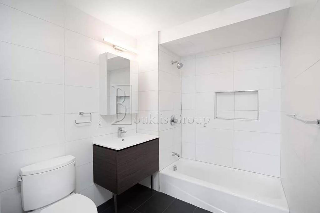Apartment for rent at 11-06 Broadway #5A, Astoria, NY 11106