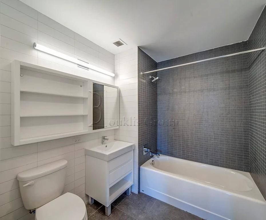 Apartment for rent at 34-22 35th St #5G, Astoria, NY 11106