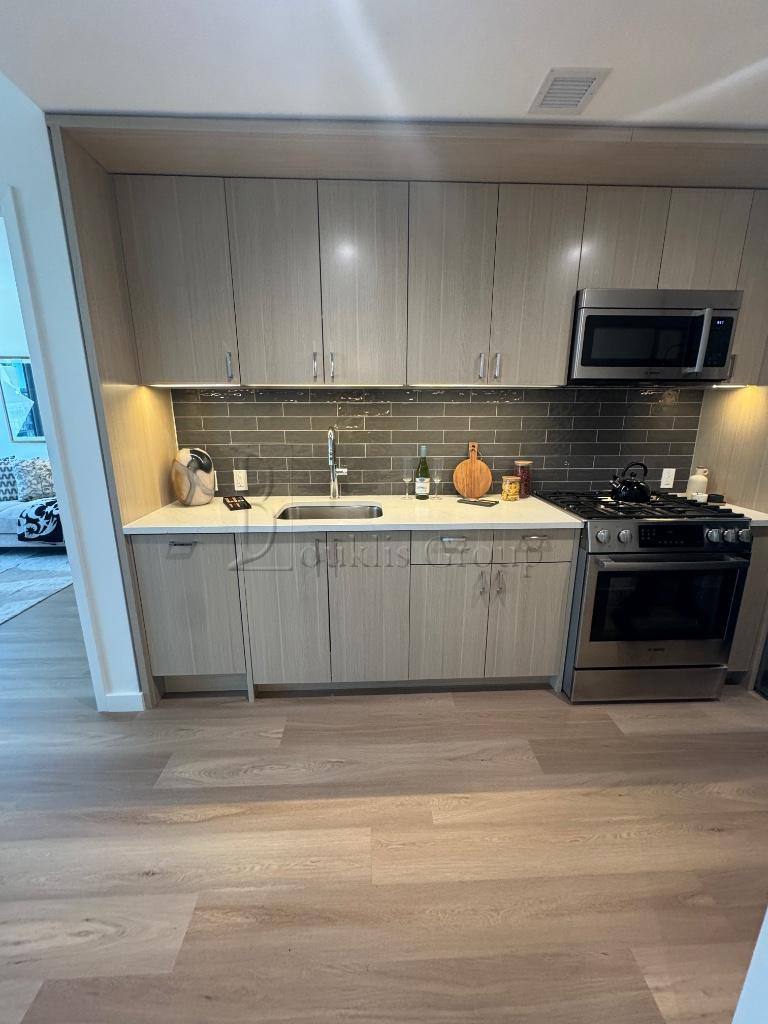 Apartment for rent at 10-03 Jackson Ave #601, Salisbury Mills, NY 12577