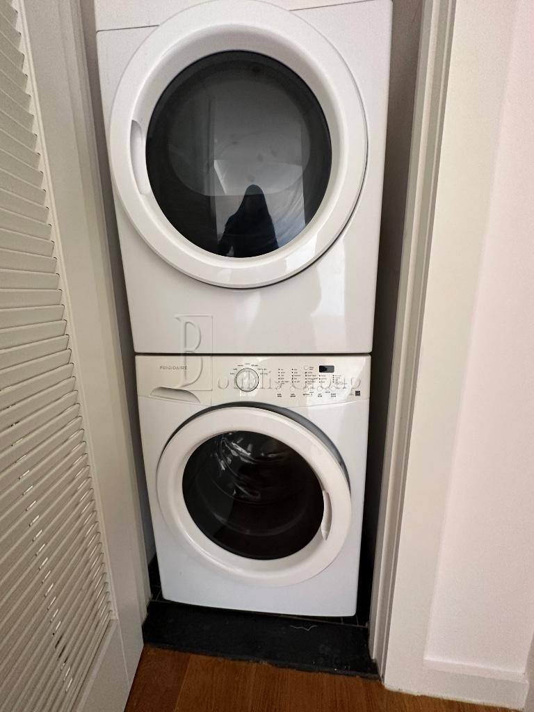 Apartment for rent at 27-02 Crescent St #691, Astoria, NY 11102