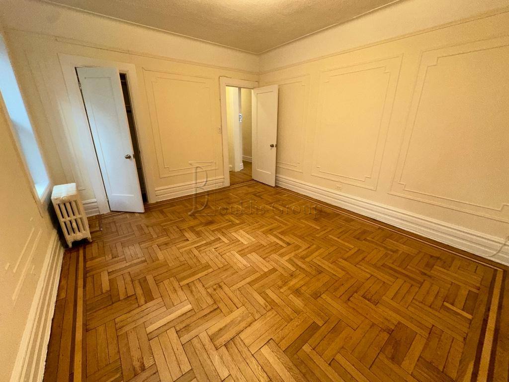 Apartment for rent at 31-18 Crescent St #A3, Astoria, NY 11106