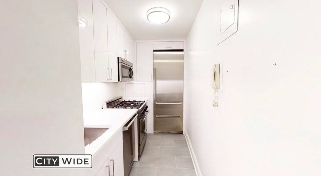 Apartment for rent at 96 Fifth Ave #9F, New York, NY 10011