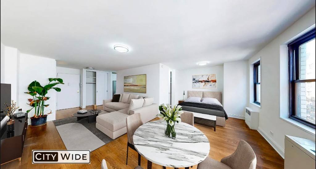 Apartment for rent at 96 Fifth Ave #9F, New York, NY 10011