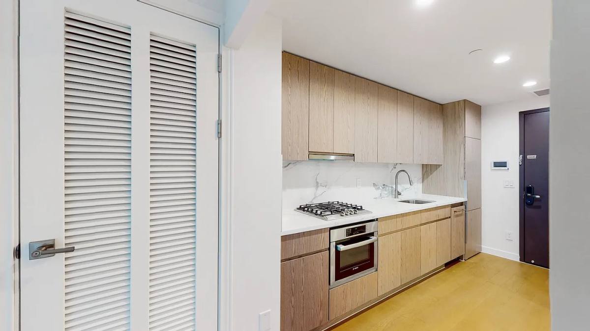 Apartment for rent at 37-26 32nd St #5M, Long Island City, NY 11101