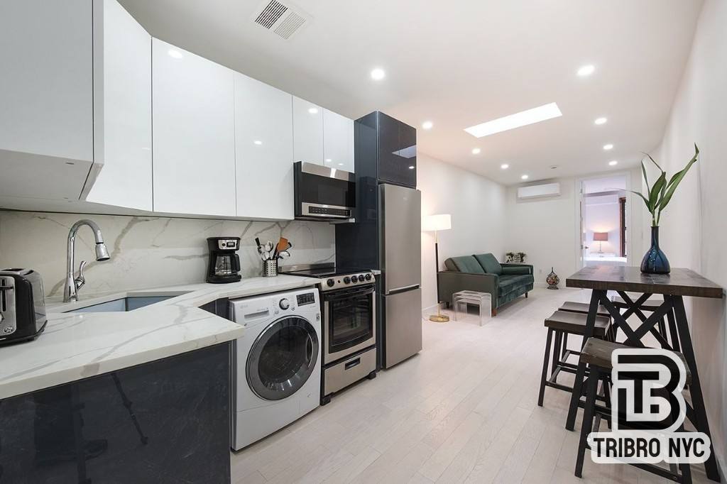 Apartment for rent at 1569 York Ave #4S, New York, NY 10028