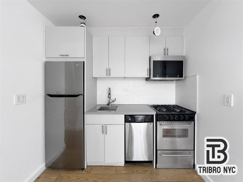 Apartment for rent at 1283 Rogers Ave #2R, Brooklyn, NY 11226