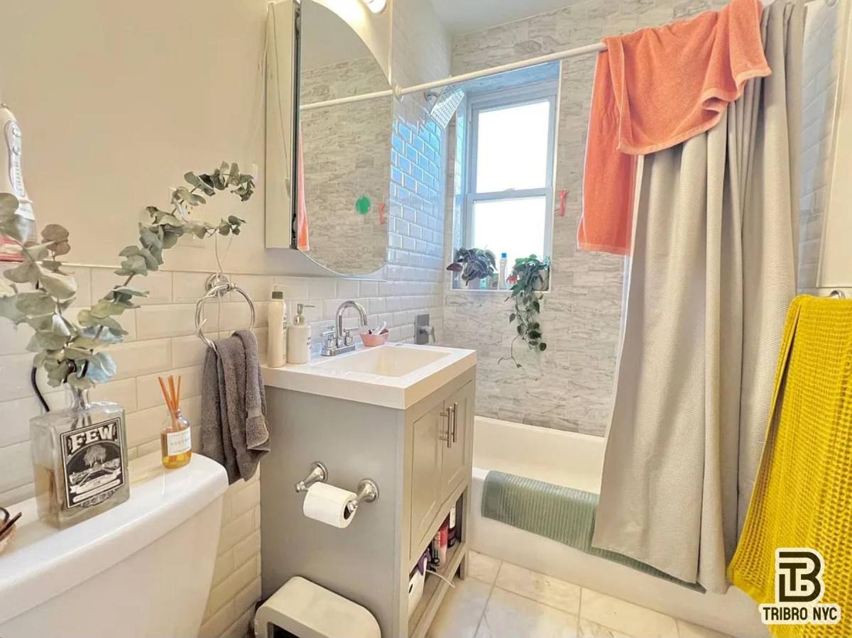 Apartment for rent at 1068 Putnam Ave #4B, Brooklyn, NY 11221