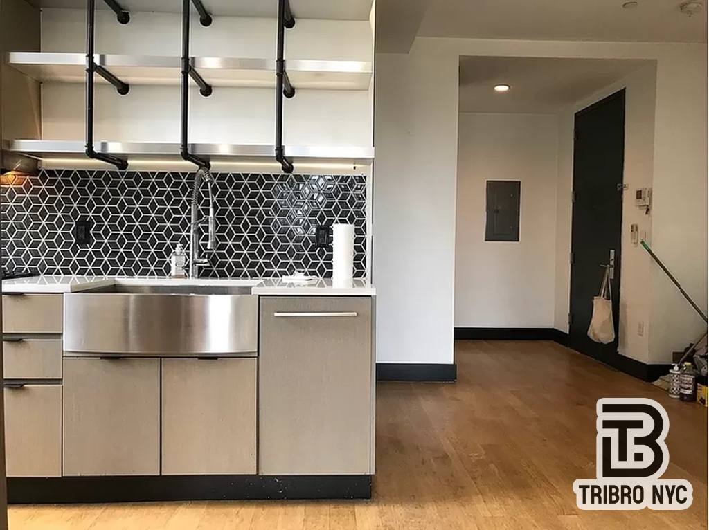 Apartment for rent at 82 Jefferson #2C, Brooklyn, NY 11206