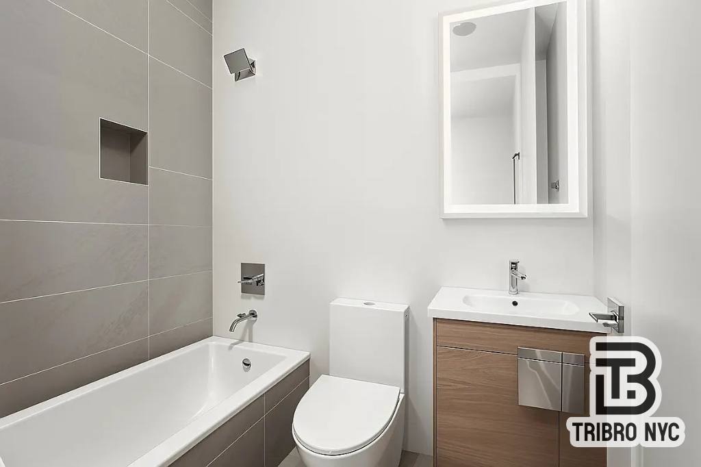 Apartment for rent at 1493 Dekalb Ave #1B, Brooklyn, NY 11237