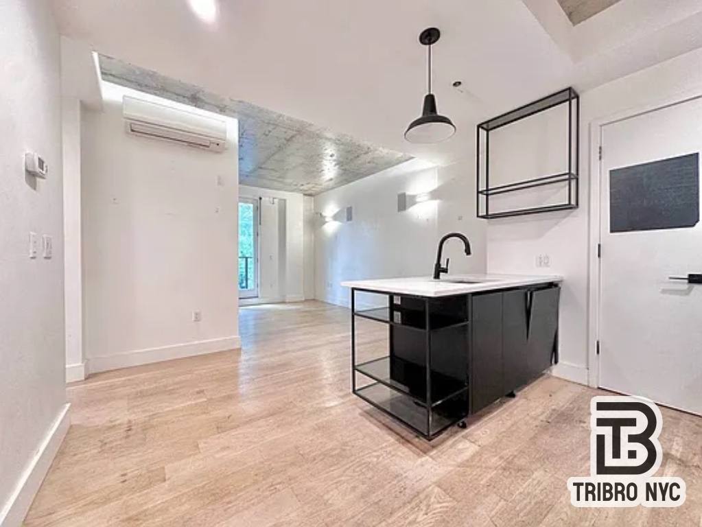 Apartment for rent at 152 Manhattan #3A, Brooklyn, NY 11206