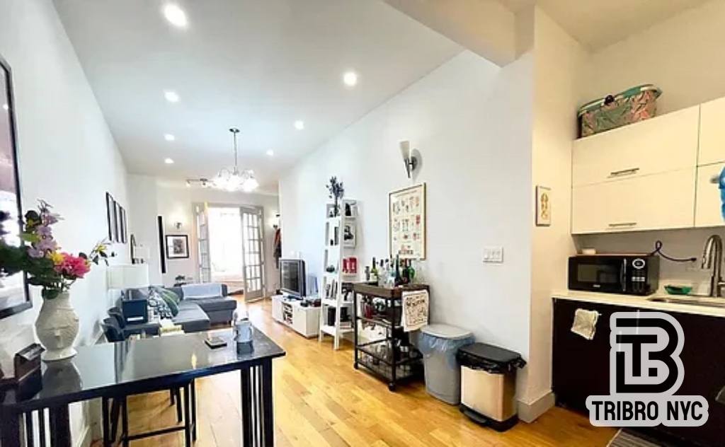 Apartment for rent at 231 Jefferson #2A, Brooklyn, NY 11237