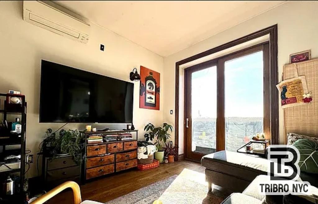 Apartment for rent at 871 Grand St #3A, Brooklyn, NY 11211