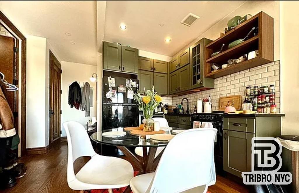 Apartment for rent at 871 Grand St #3A, Brooklyn, NY 11211