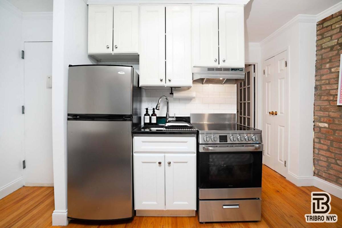 Apartment for rent at 103 E 2nd St #15, New York, NY 10009