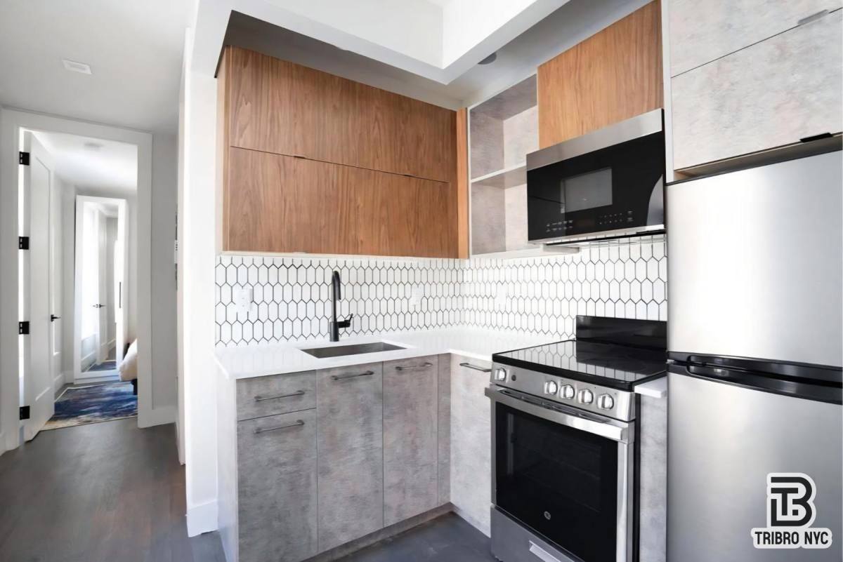 Apartment for rent at 378 S 3rd St #1B, Brooklyn, NY 11211