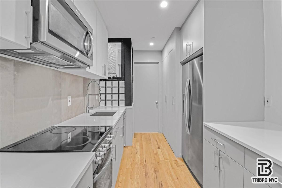 Apartment for rent at 319 E 93rd St #3A, New York, NY 10128