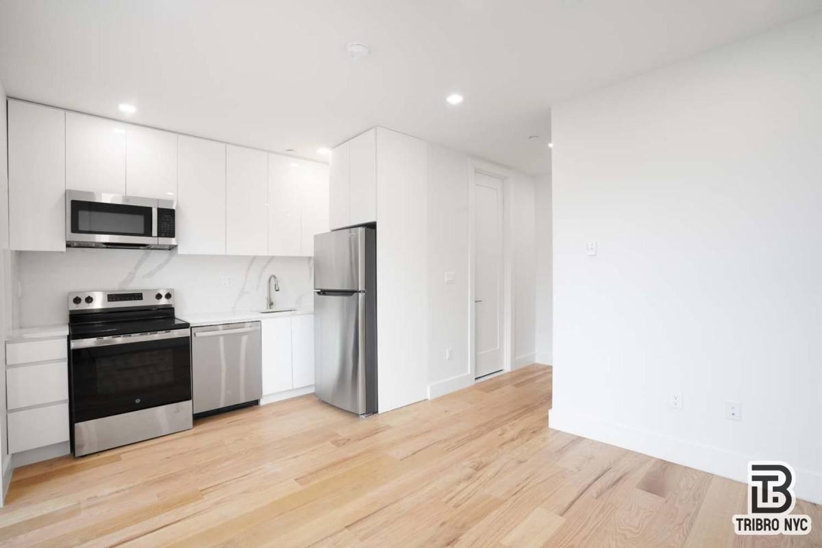 Apartment for rent at 13 N Elliott Place #2A, Brooklyn, NY 11205