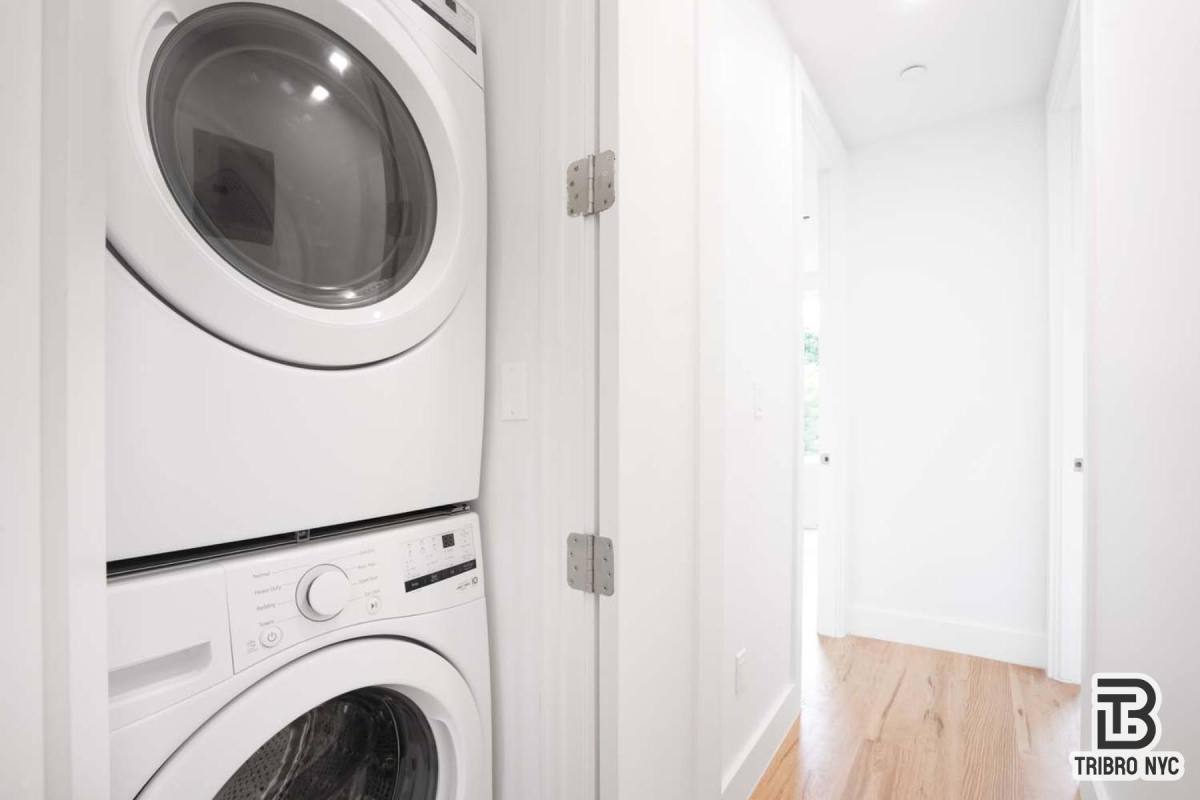 Apartment for rent at 13 N Elliott Place #2A, Brooklyn, NY 11205
