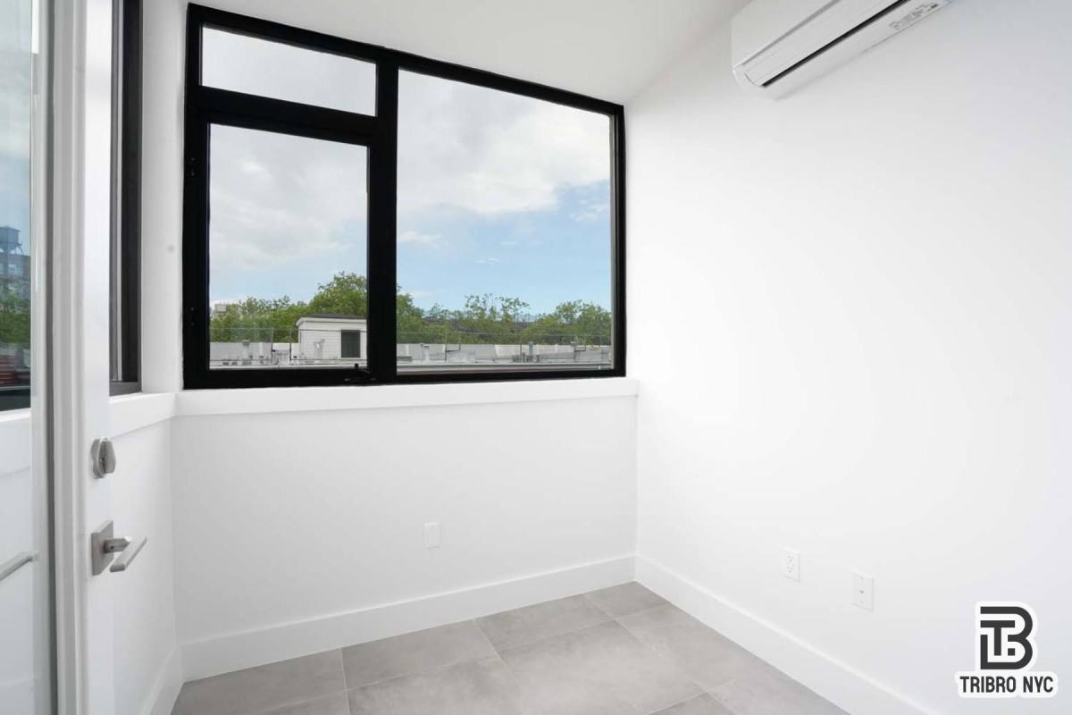 Apartment for rent at 13 N Elliott Place #2A, Brooklyn, NY 11205