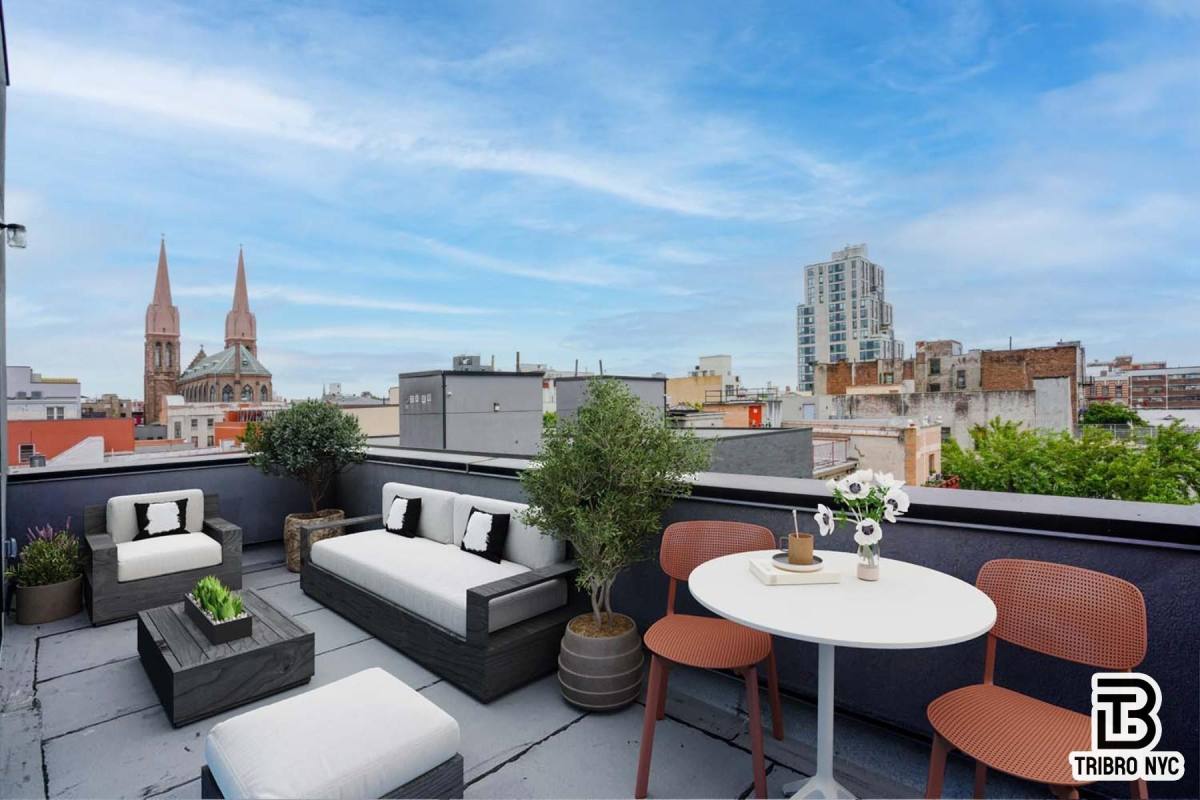 Apartment for rent at 92 Manhattan Ave #4, Brooklyn, NY 11206