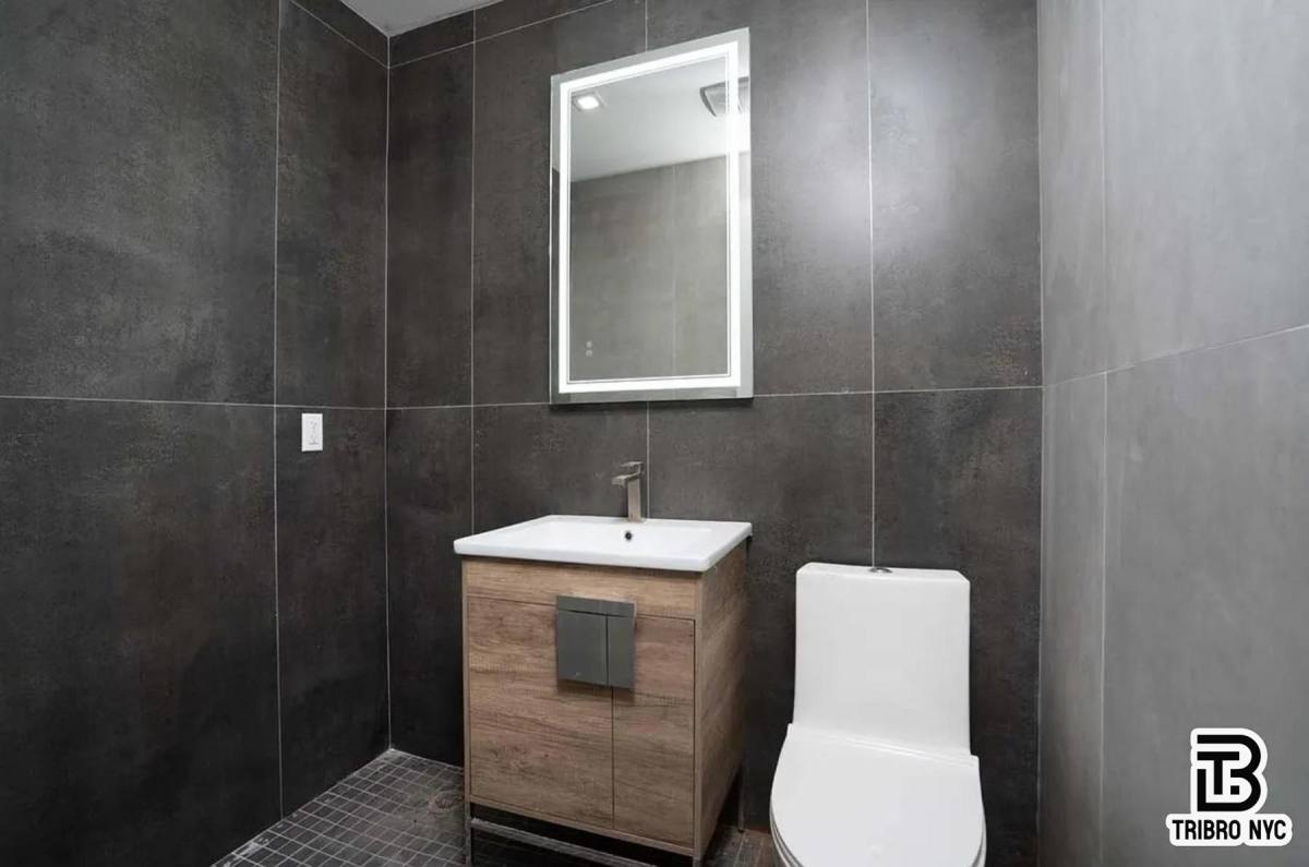 Apartment for rent at 92 Manhattan Ave #4, Brooklyn, NY 11206