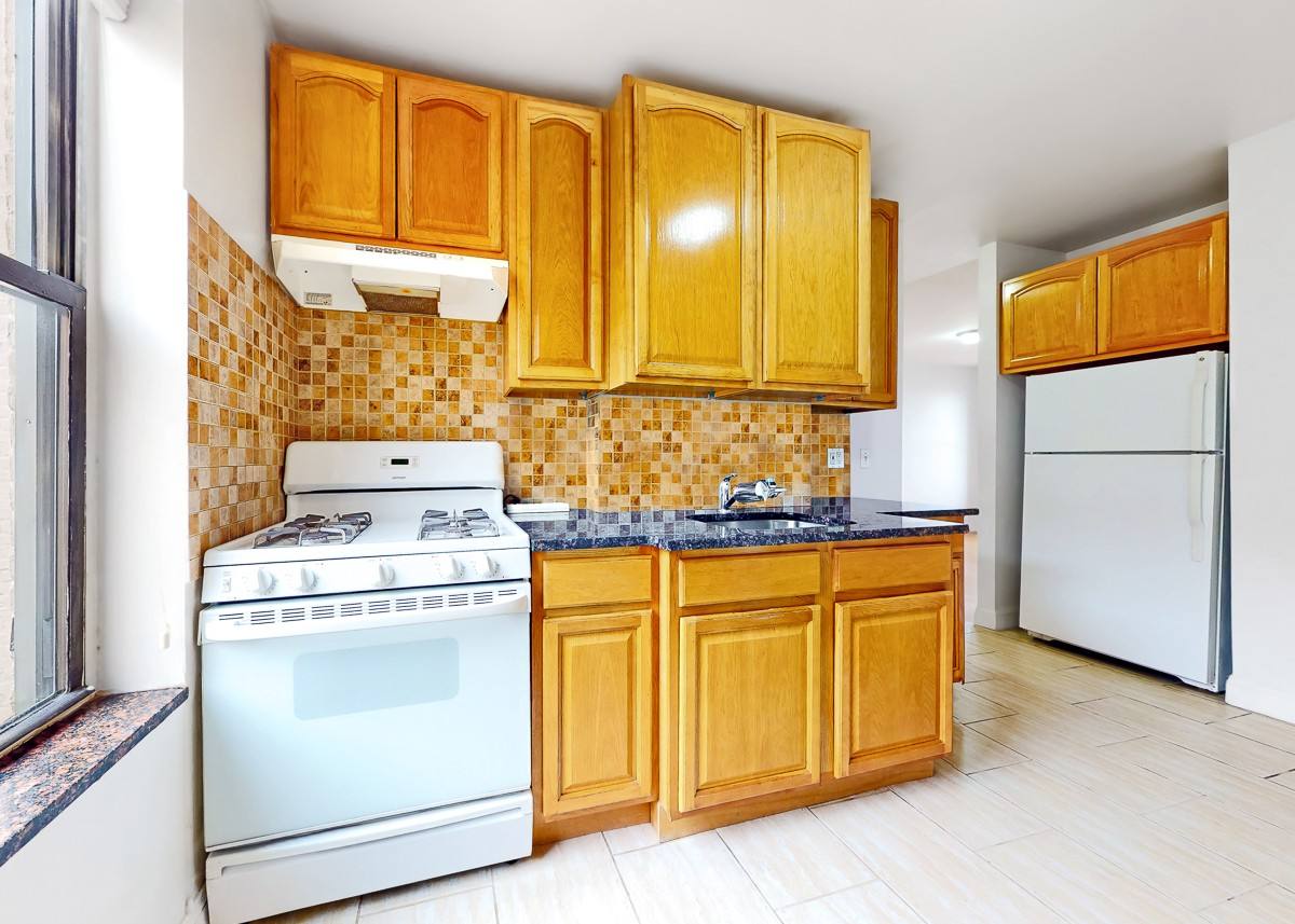 Apartment for rent at 31-15 32nd St #25, Astoria, NY 11106