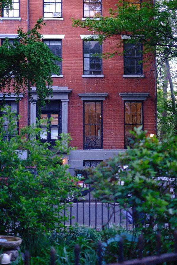 Townhouse for rent at 129 E 10th St #4, New York, NY 10003