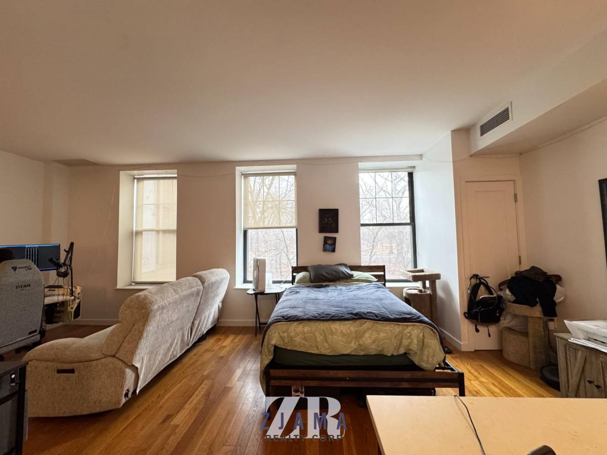Apartment for rent at 123 Parkside Ave #2P, Brooklyn, NY 11226