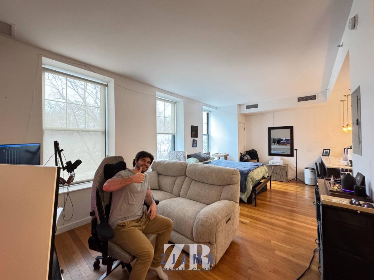 Apartment for rent at 123 Parkside Ave #2P, Brooklyn, NY 11226