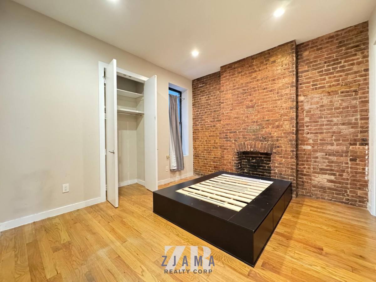 Apartment for rent at 354 Myrtle Ave #1, Brooklyn, NY 11205