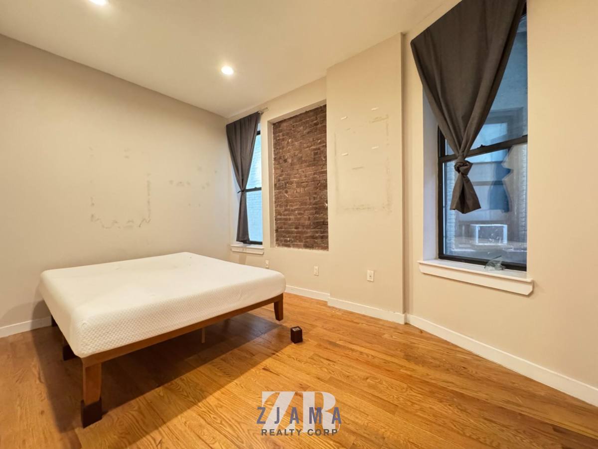 Apartment for rent at 354 Myrtle Ave #1, Brooklyn, NY 11205