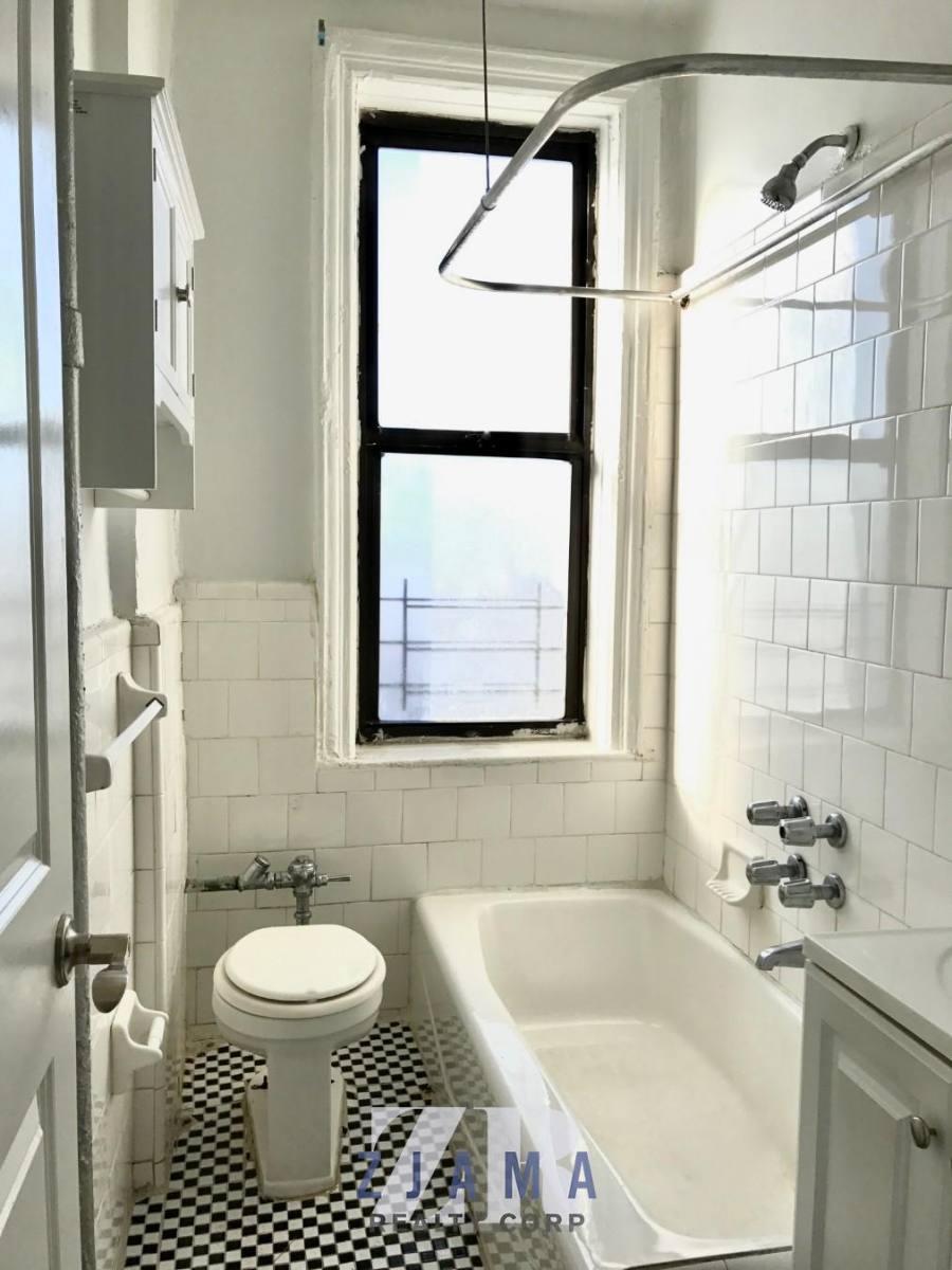 Apartment for rent at 2616 Beverley Rd #9A, Brooklyn, NY 11226