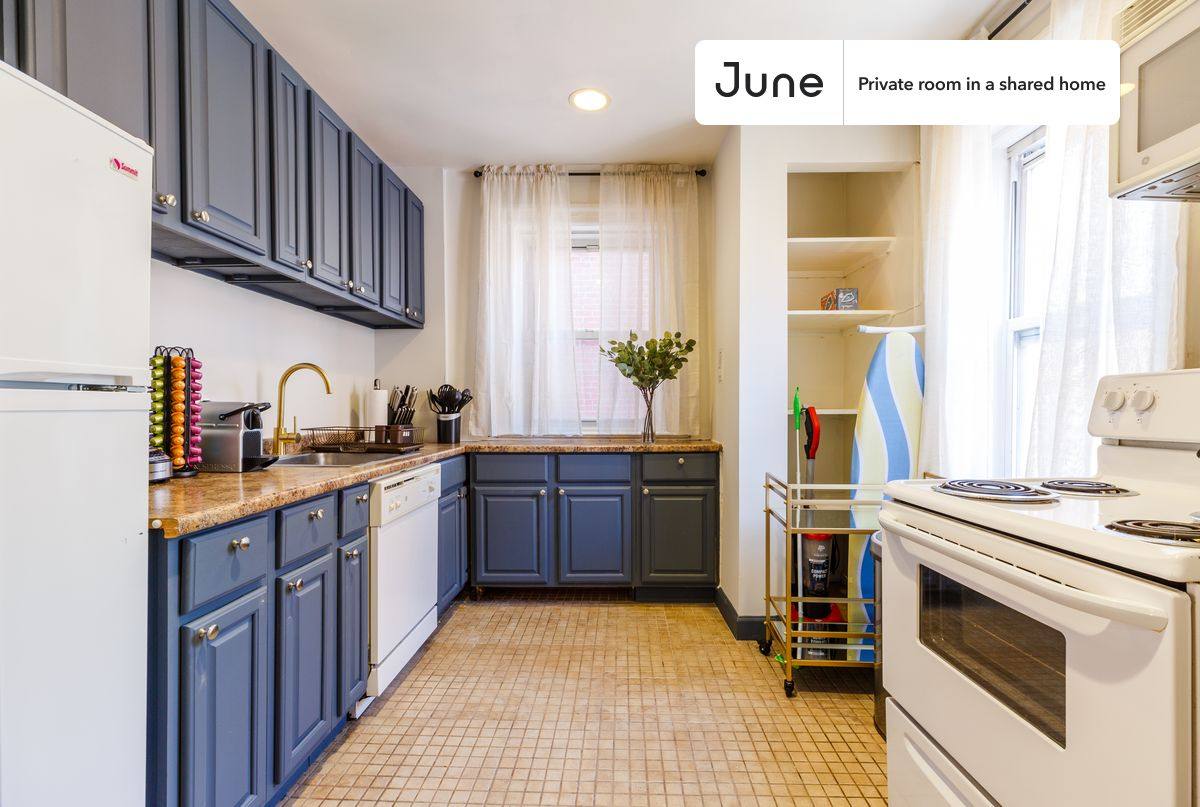 Apartment for rent at 400 W 20th St, New York, NY 10011