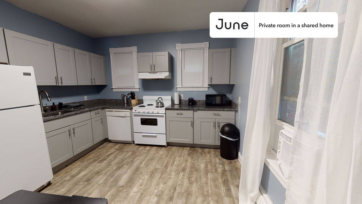 Apartment for rent at 1015 Calumet St, Roxbury Crossing, MA 02120