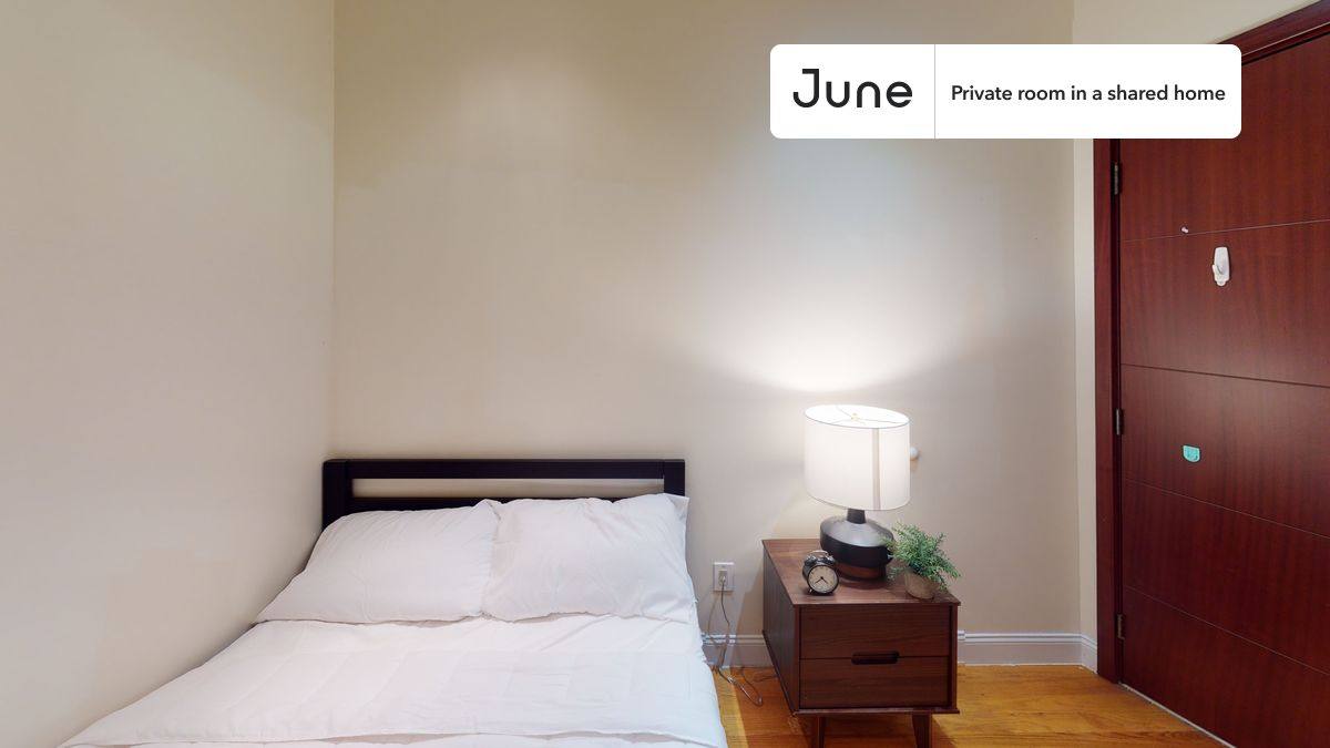 Apartment for rent at 235 W 109th St, New York, NY 10025