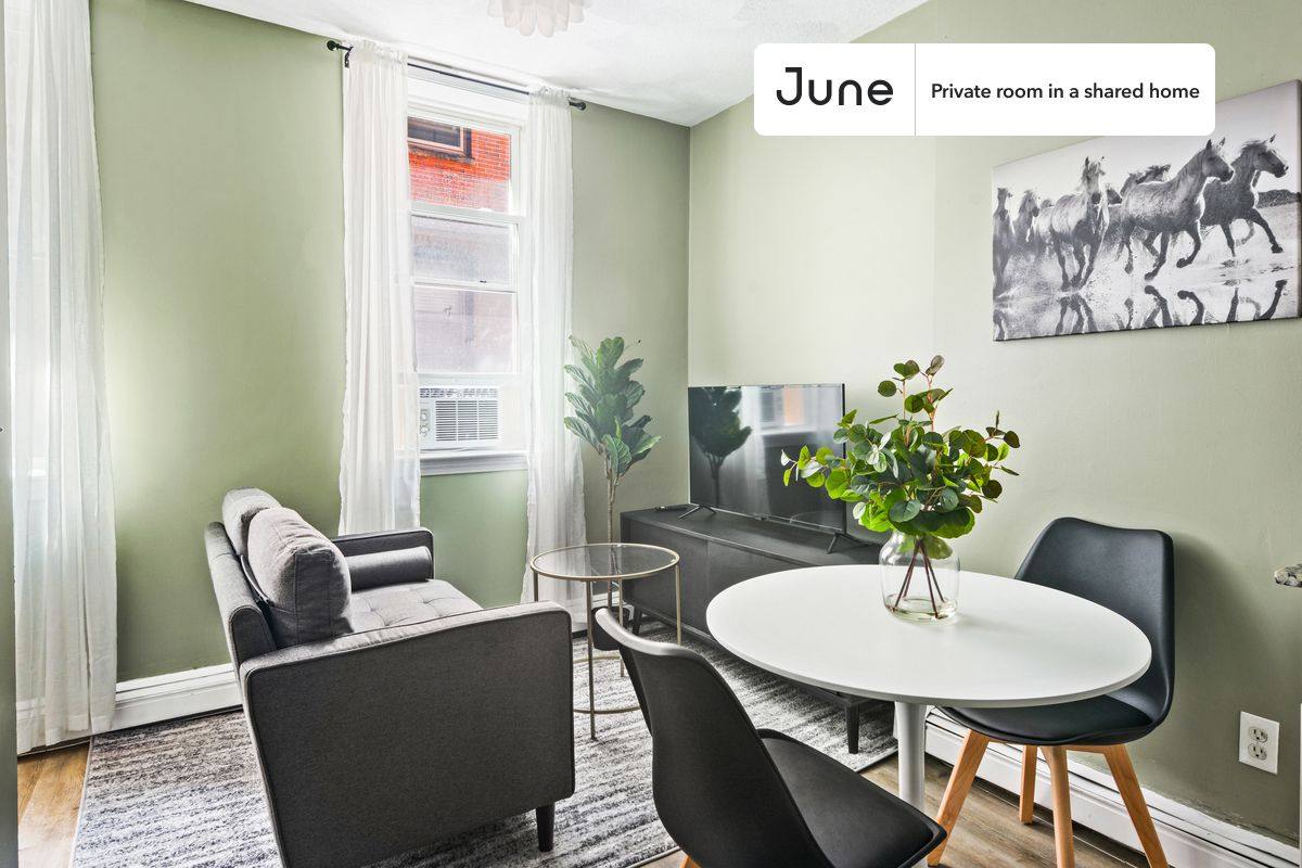 Apartment for rent at 36 N Bennet, Boston, MA 02113