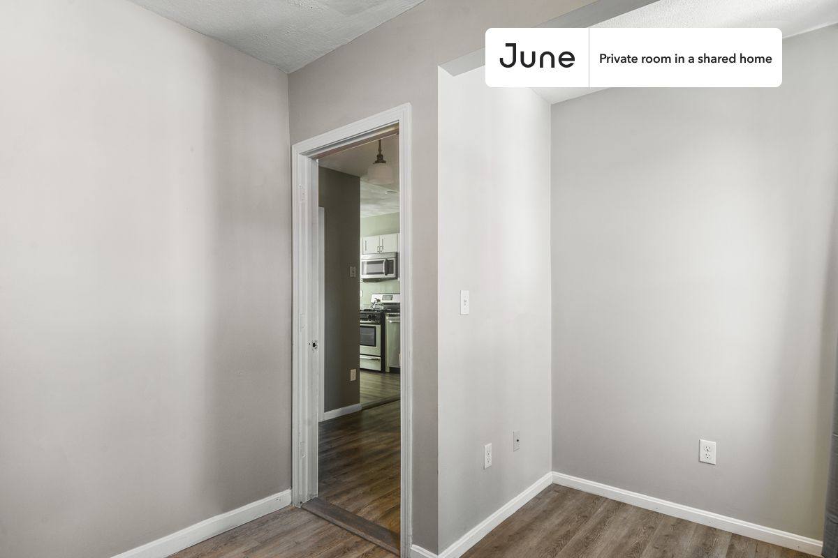 Apartment for rent at 36 N Bennet, Boston, MA 02113