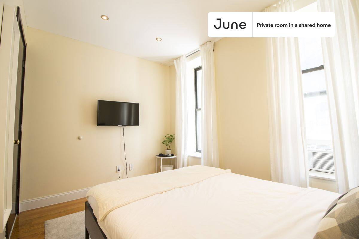 Apartment for rent at 15 W 107th St, New York, NY 10025