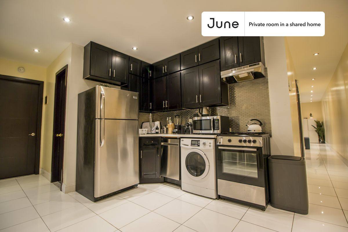 Apartment for rent at 15 W 107th St, New York, NY 10025